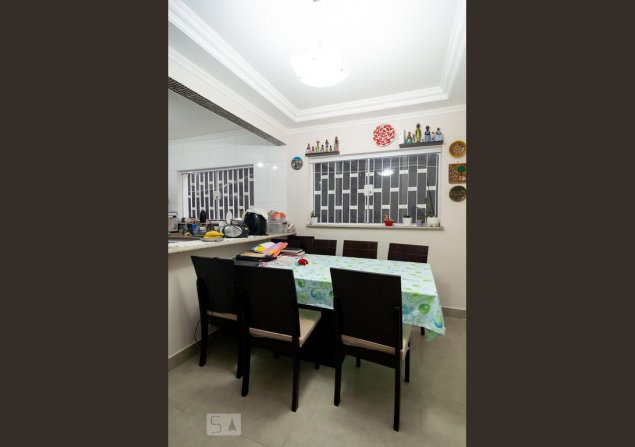 imóvel com 220m²