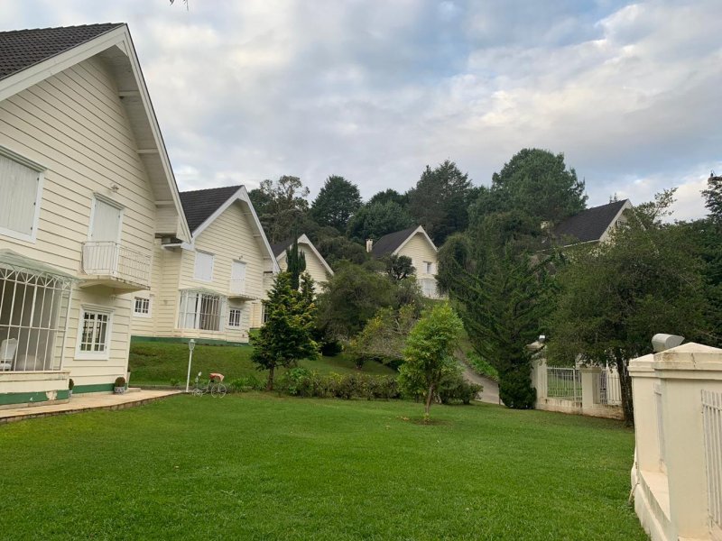 imóvel com 174m² - Vale Encantado - Campos do Jordão