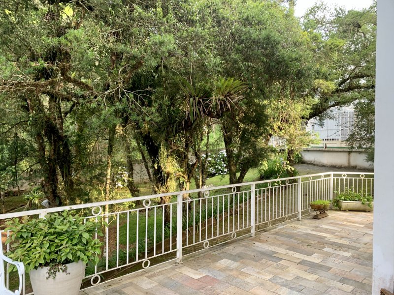 imóvel com 174m² - Vale Encantado - Campos do Jordão