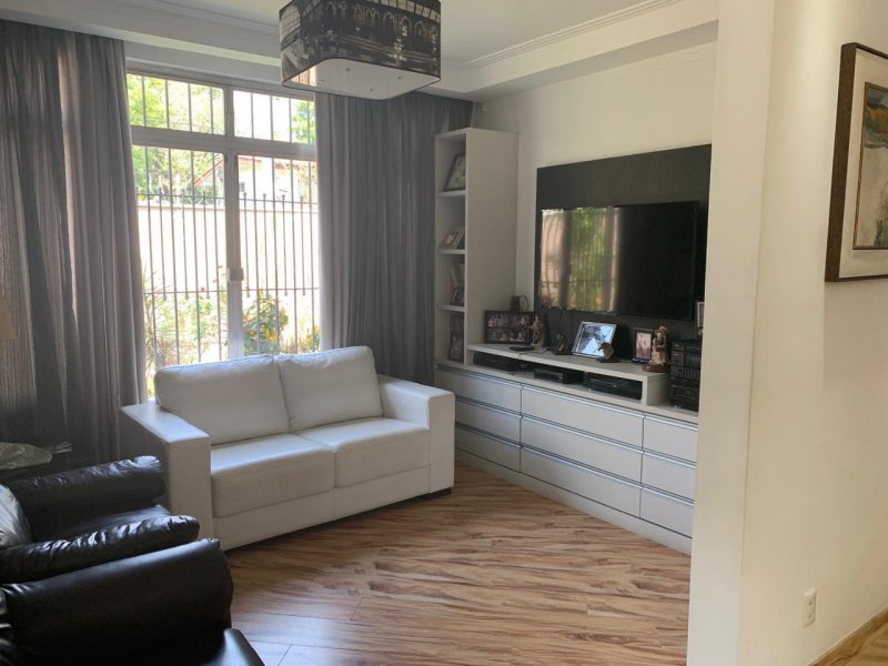 imóvel com 769m² - Alto de Pinheiros - São Paulo