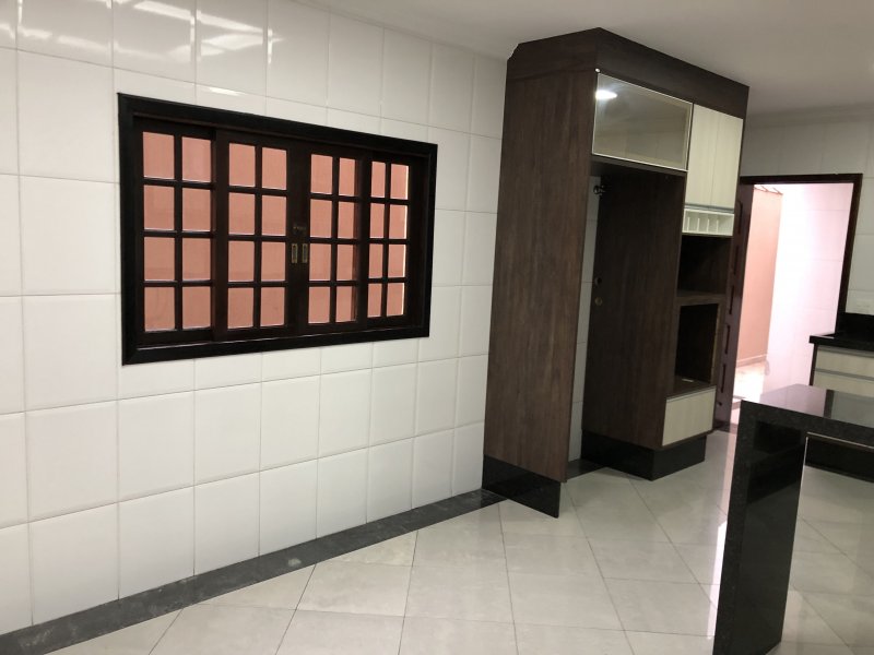 Casa à venda Jardim Bom Clima com 200m² e 3 quartos por R$ 735.000 - 1032243795-b-coz-4.jpeg