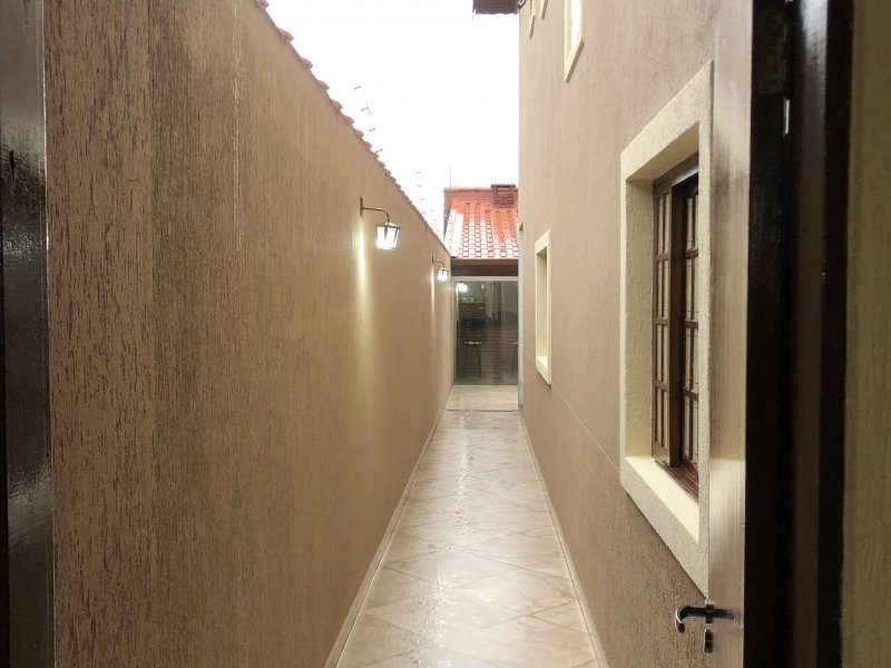 Casa à venda Jardim Bom Clima com 200m² e 3 quartos por R$ 735.000 - 491465482-externo-2.jpeg