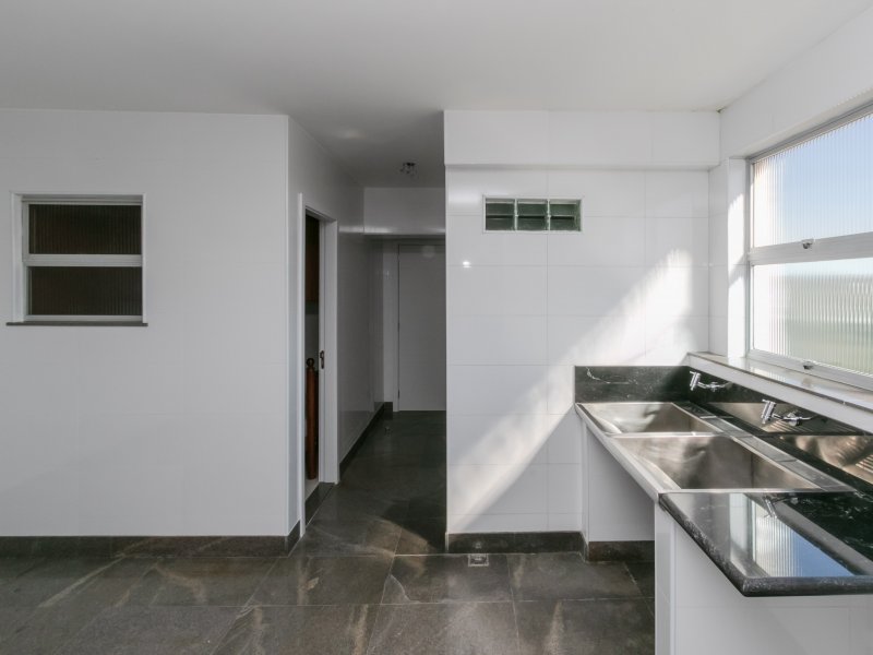 Apartamento à venda Santa Amélia com 210m² e 5 quartos por R$ 890.000 - 738013786-av.jpg