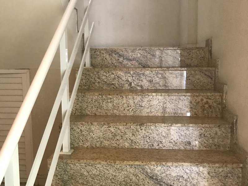 Apartamento à venda Vila Valqueire com 95m² e 3 quartos por R$ 550.000 - 1289467735-escadas.jpg