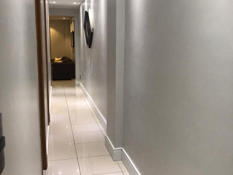 Apartamento à venda Vila Valqueire com 95m² e 3 quartos por R$ 550.000 - 1713611625-corredor-1.jpg