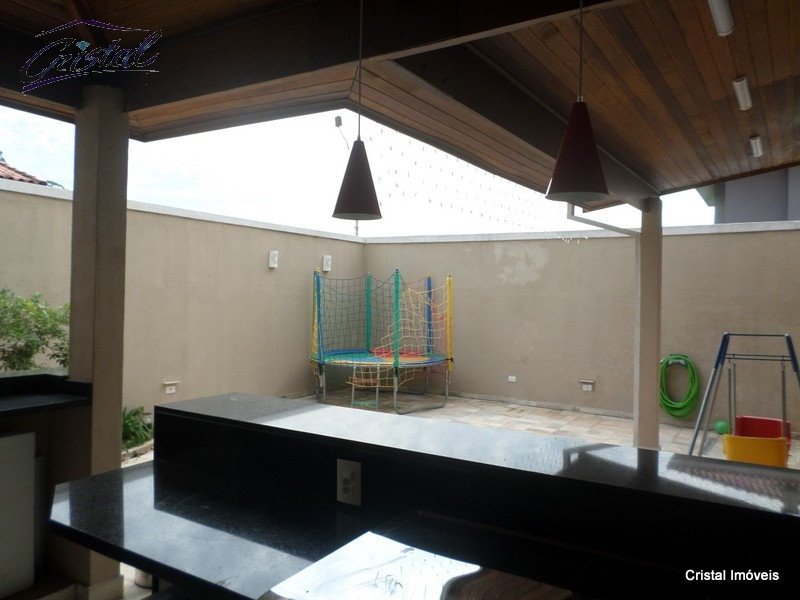 imóvel com 400m² - Jardim Lambreta - Cotia