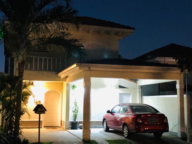 imóvel com 400m² - Jardim Lambreta - Cotia