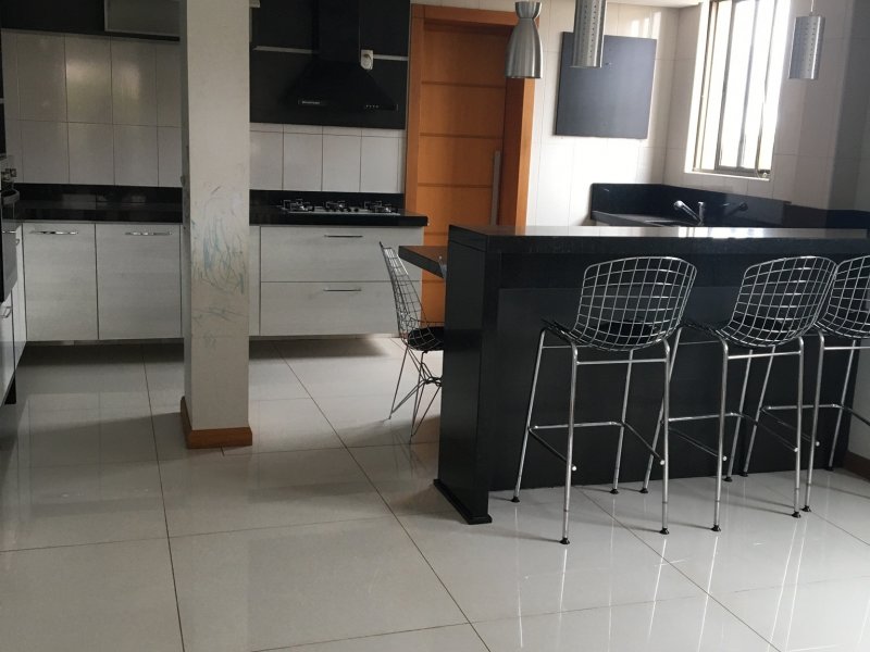 Apartamento à venda Centro com 218m² e 3 quartos por R$ 800.000 - 1327410296-6530d7e5-a511-4a4f-bbc3-a9ee51970684.jpeg