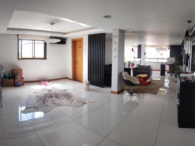 Apartamento à venda Centro com 218m² e 3 quartos por R$ 800.000 - 1492091996-dcec08d4-2066-4df0-b445-59e008325300.jpeg