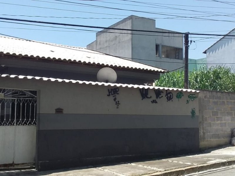 Casa à venda Santíssimo com 150m² e 2 quartos por R$ 220 - 185534206-81957896-6542-40b8-84fd-89f7f9f9f868.jpg