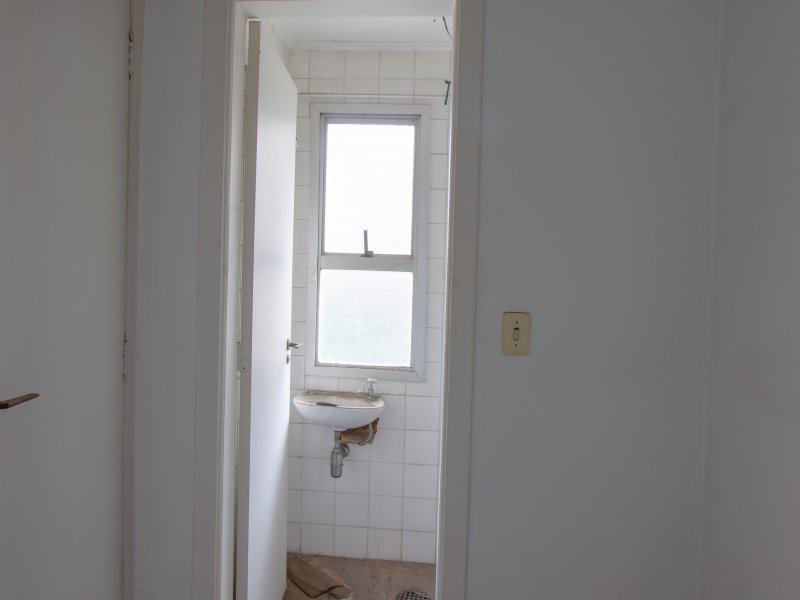 Kitnet para alugar Centro com 27m² e 1 quarto por R$ 2.000 - 1016428138-img-5077-hdr2620180408.jpg