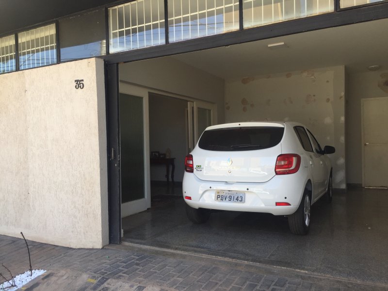Comercial à venda Jardim Alexandre Campos com 220m² e  quartos por R$ 550.000 - 1548671427-41959187-9ec5-44de-8b71-401780a6509e.jpeg