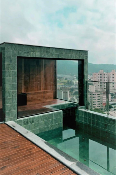 Apartamento à venda Tabuleiro com 66m² e 2 quartos por R$ 580.000 - 2081924873-social-piscina0.jpeg