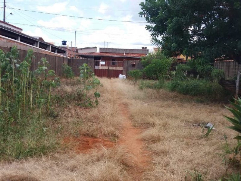 Casa à venda Centro com 754m² e 3 quartos por R$ 240.000 - 70248873-yafh4694.JPG