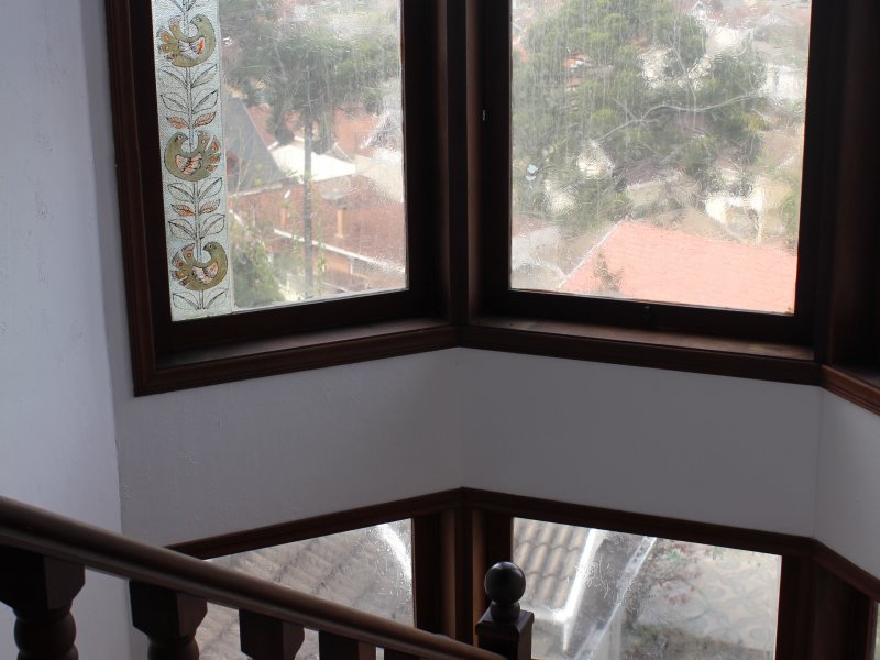 Casa à venda J Nova Suíça com 400m² e 7 quartos por R$ 980.000 - 1029462170-escadaria.JPG
