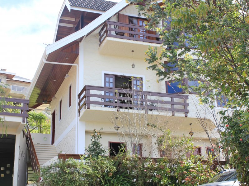 Casa à venda J Nova Suíça com 400m² e 7 quartos por R$ 980.000 - 1337750851-casa.JPG