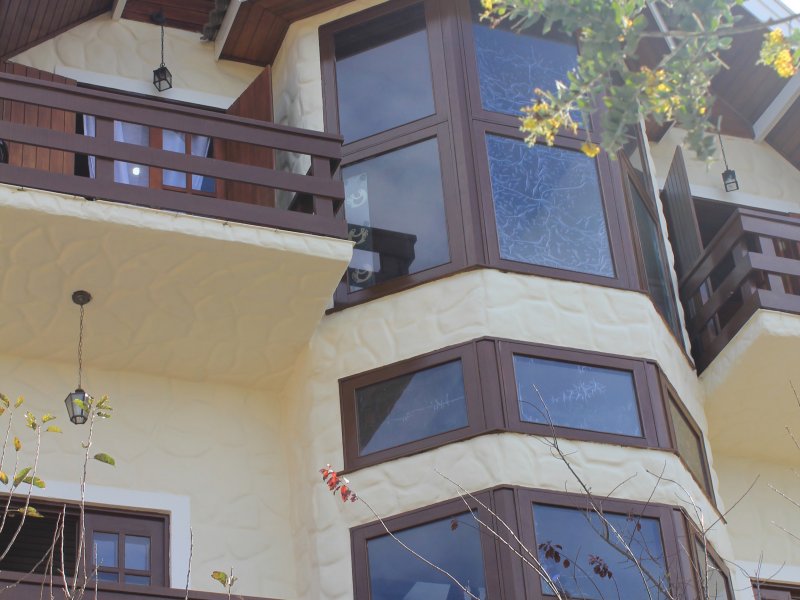 Casa à venda J Nova Suíça com 400m² e 7 quartos por R$ 980.000 - 690987301-frente-da-casa.JPG