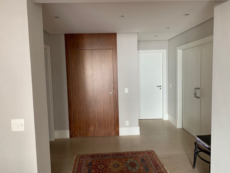 Apartamento à venda Jardins com 241m² e 3 quartos por R$ 4.000.000 - 426946356-img-2208.JPG
