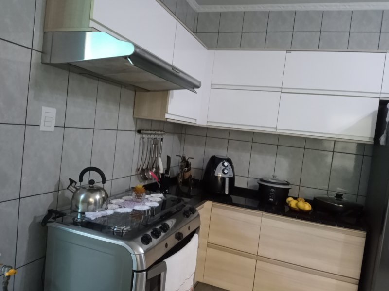 Casa à venda Cumbica com 192m² e 3 quartos por R$ 400.000 - 484585144-img-20200827-165610-362.jpg