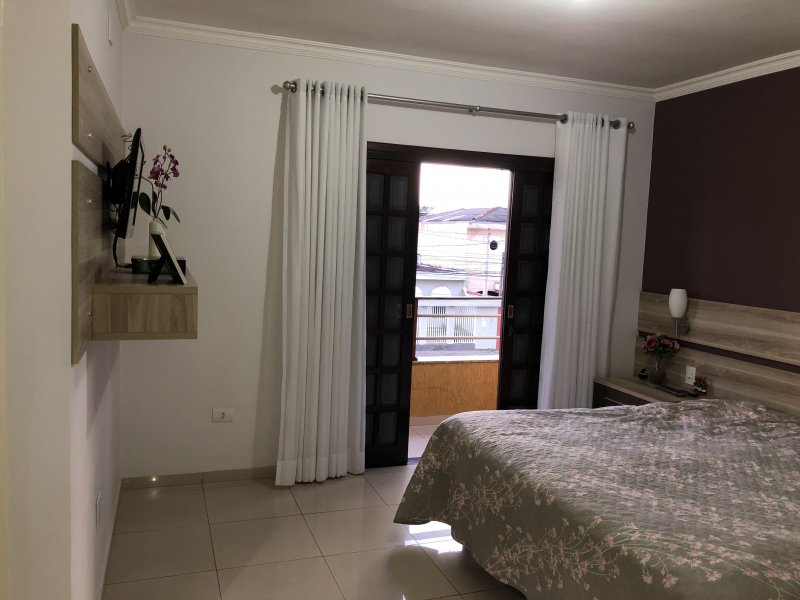Casa à venda Jardim Ponte Grande com 214m² e 3 quartos por R$ 540.000 - 197367842-374e4910-d321-49e6-8ab2-3a0854892b5d.jpeg