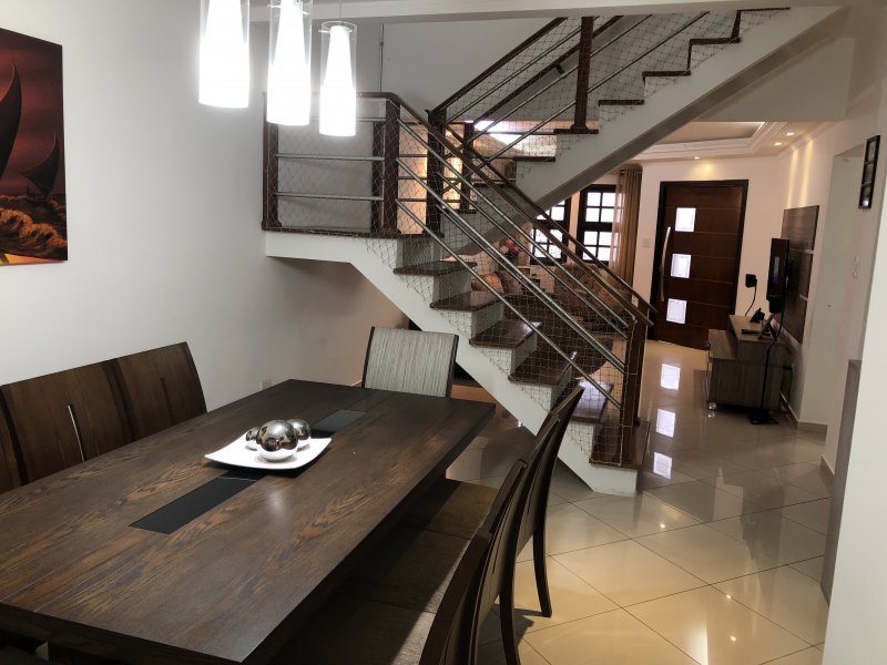 Casa à venda Jardim Ponte Grande com 214m² e 3 quartos por R$ 540.000 - 880384258-02703b23-6bd9-4a55-92ca-640a31b7b1eb.jpeg