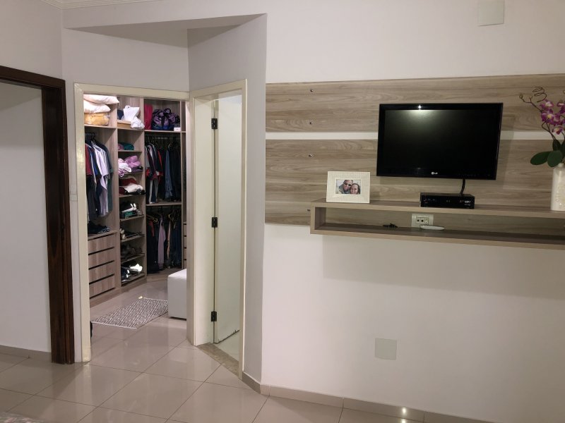 Casa à venda Jardim Ponte Grande com 214m² e 3 quartos por R$ 540.000 - 99024600-9ec767a0-9830-47ea-b322-3b56e10fffae.jpeg