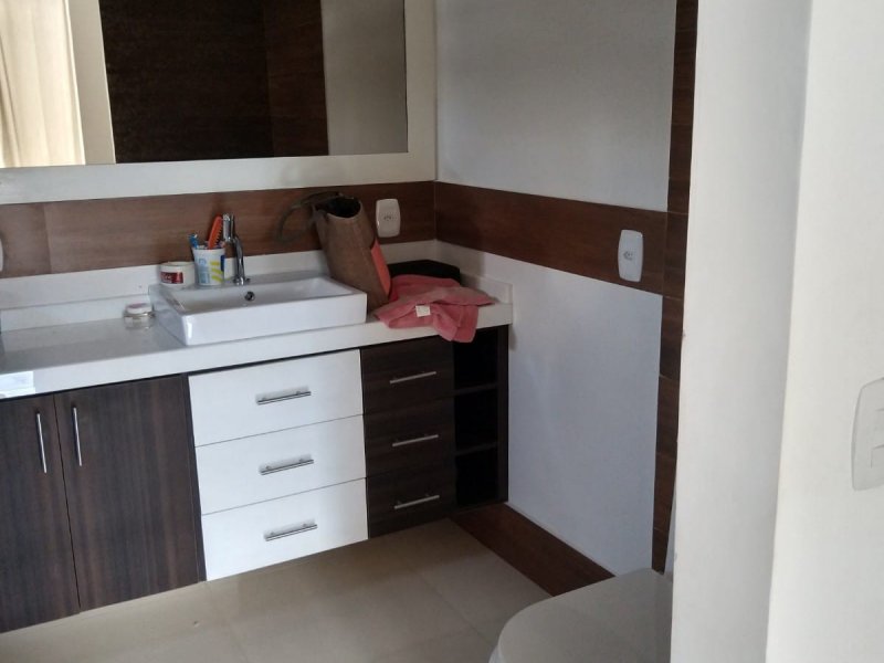 Casa à venda Centro com 1500m² e 4 quartos por R$ 1.800.000 - 396044051-img-20200512-wa0053.jpg