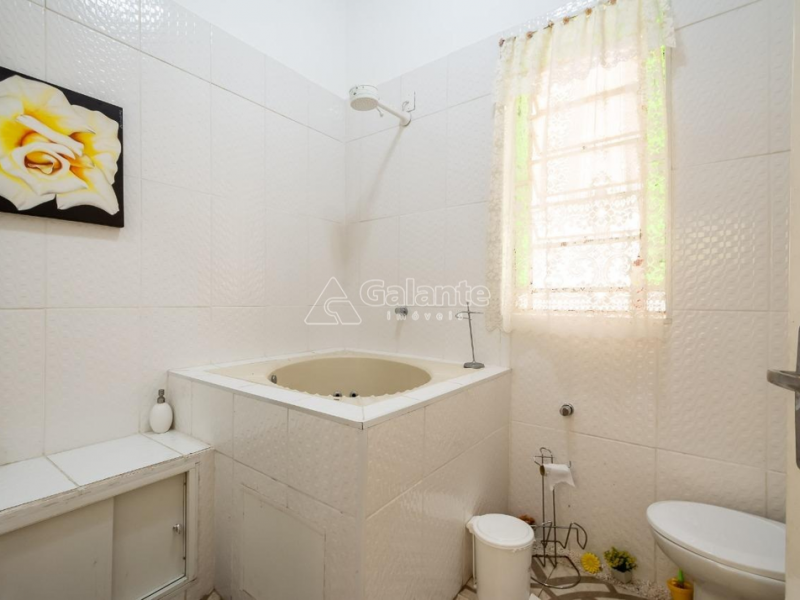 Casa à venda Centro com 239m² e 3 quartos por R$ 720.000 - 2043971226-imagem14.png