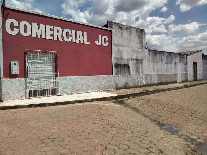Casa à venda Vila Samuel com 475m² e 4 quartos por R$ 190.000 - 876701491-img-20200903-wa0033.jpg