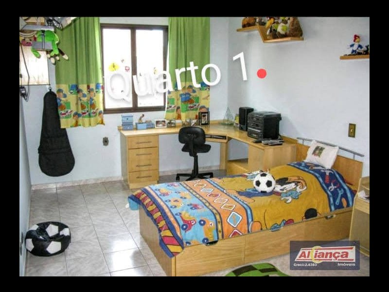 Casa à venda Jardim Vila Galvão com 261m² e 3 quartos por R$ 650.000 - 1227158318-d9b2b3bc-a300-42d0-be28-e9f591d70f82.jpg