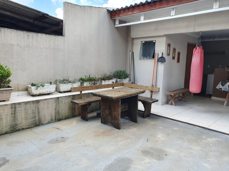 imóvel com 260m² - Jardim Amelia - Pinhais