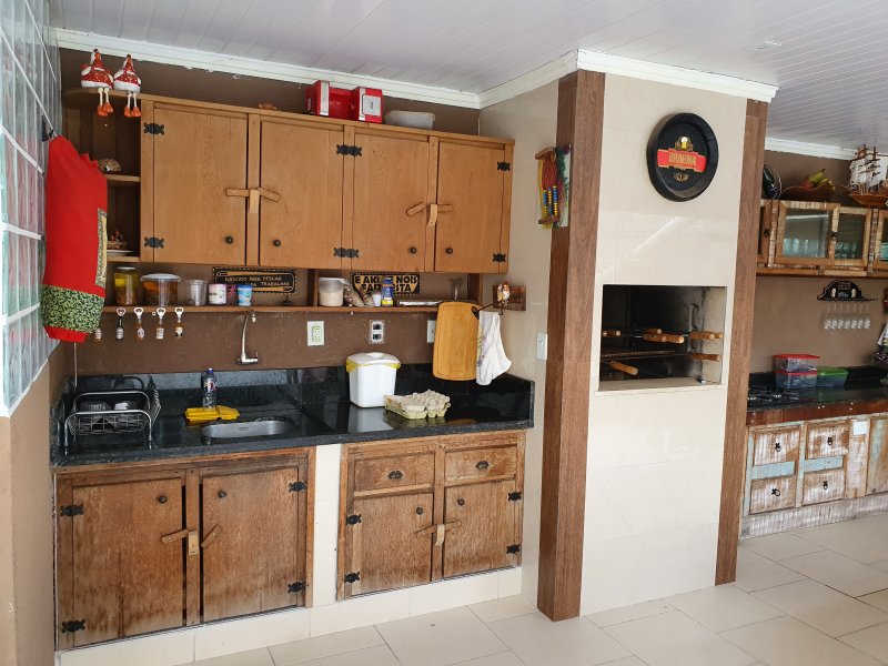 imóvel com 260m² - Jardim Amelia - Pinhais