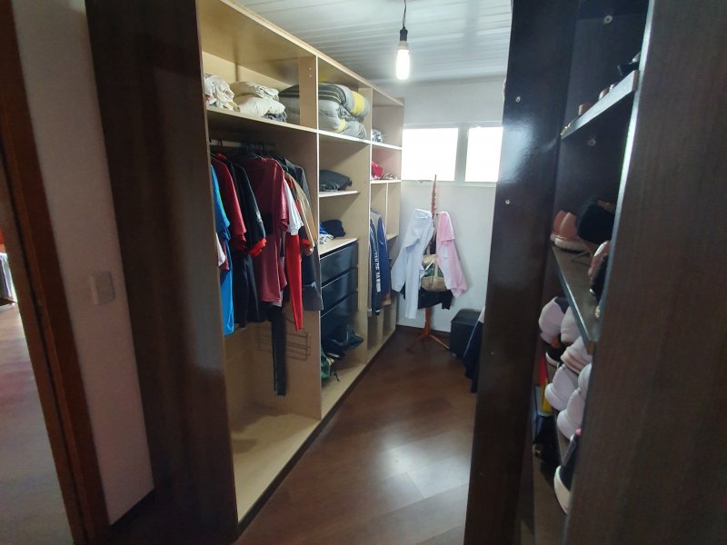 imóvel com 260m² - Jardim Amelia - Pinhais