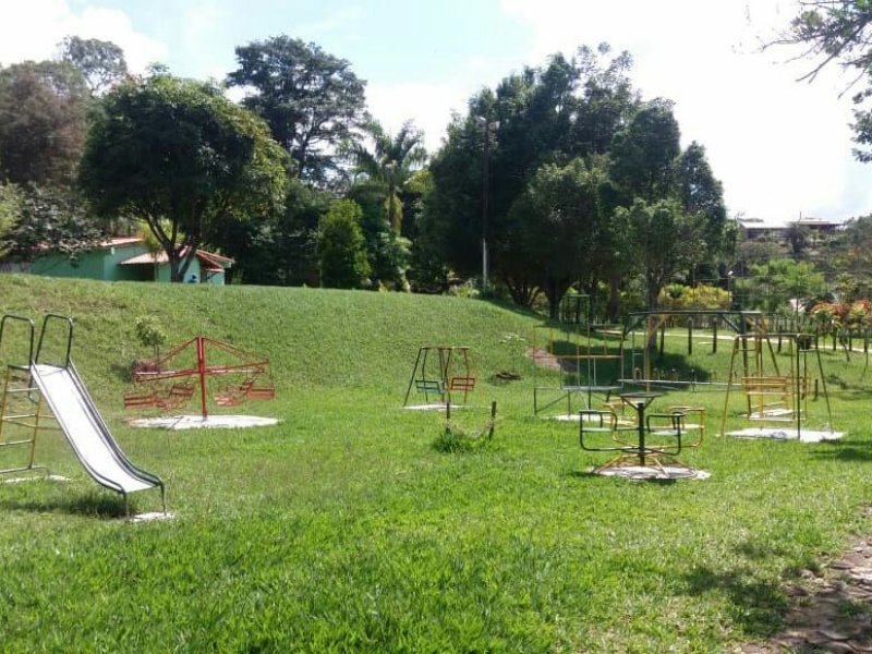 Apartamento à venda Centro com 240m² e 3 quartos por R$ 600.000 - 1382351649-8166956d-5a66-4ff6-9214-5624249abe55.jpg
