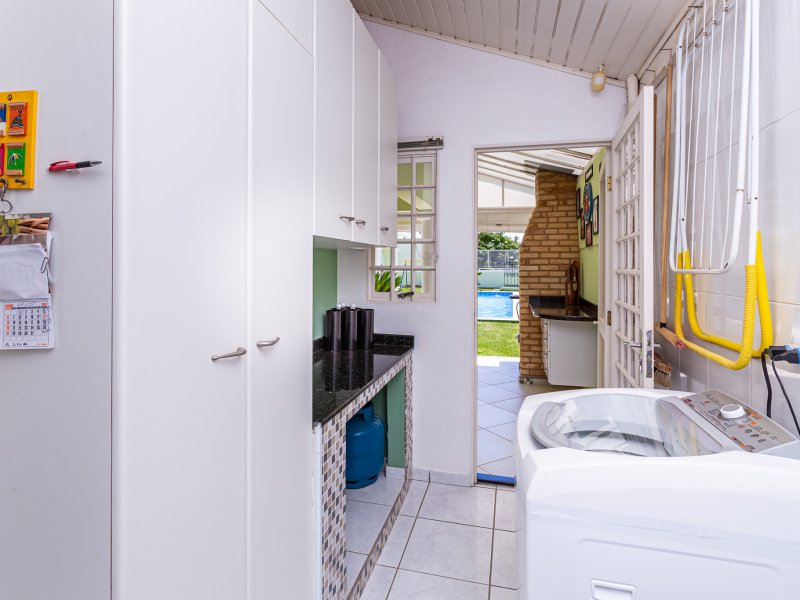 Casa à venda Porangaba com 320m² e 3 quartos por R$ 880.000 - 1364726216-18.jpg