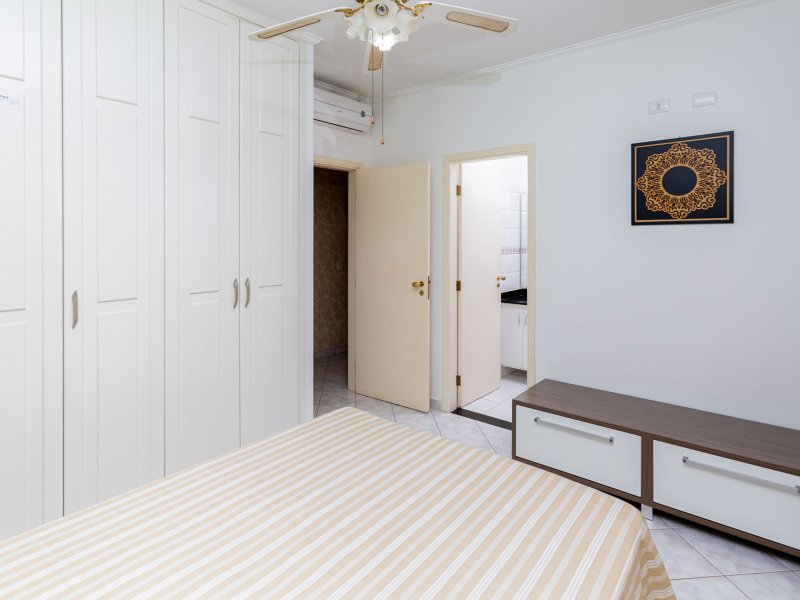 Casa à venda Porangaba com 320m² e 3 quartos por R$ 880.000 - 2016511573-26.jpg