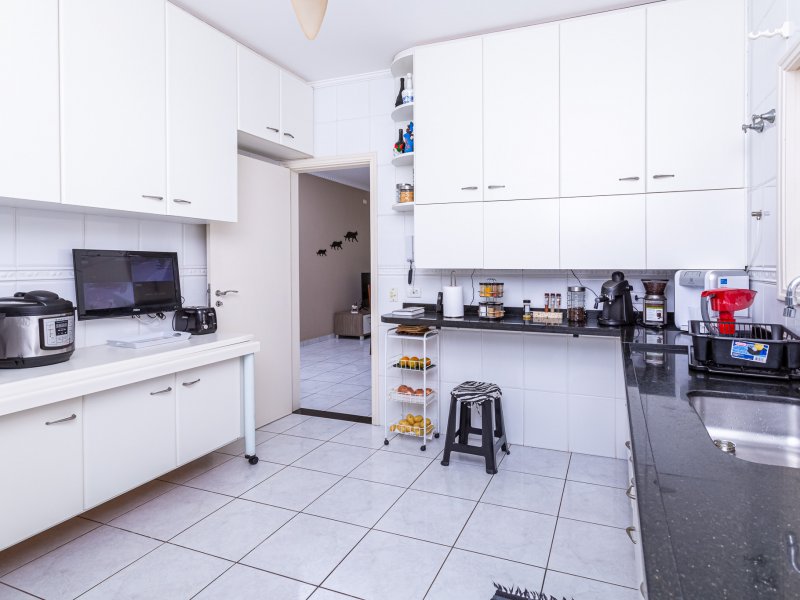 Casa à venda Porangaba com 320m² e 3 quartos por R$ 880.000 - 485815571-16.jpg