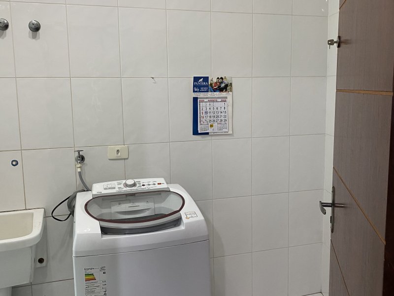 Casa à venda Vila Alzira com 186m² e 3 quartos por R$ 800.000 - 1696138967-7fcbbb0b-3b7d-4ada-a6f5-3e6d98b427b9.jpeg