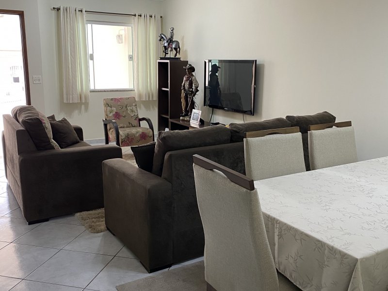 Casa à venda Vila Alzira com 186m² e 3 quartos por R$ 800.000 - 1750146636-97cd8516-1bda-4ea0-aae8-8e216cbd699a.jpeg