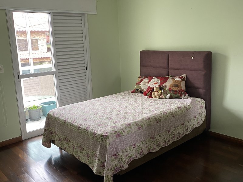 Casa à venda Vila Alzira com 186m² e 3 quartos por R$ 800.000 - 603115507-763f851b-3829-4876-ab81-dff0c5afaecb.jpeg