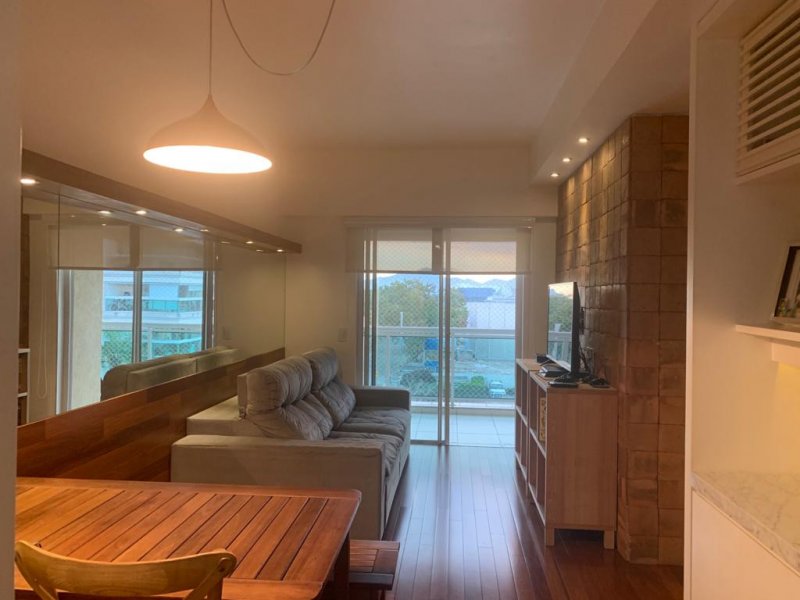 Apartamento à venda Barra da Tijuca com 80m² e 3 quartos por R$ 700.000 - 1945811955-1bcfb136-da9e-47a5-b65d-982d738cc2ef.jpeg