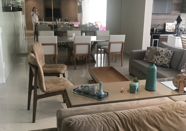 imóvel com 202m²