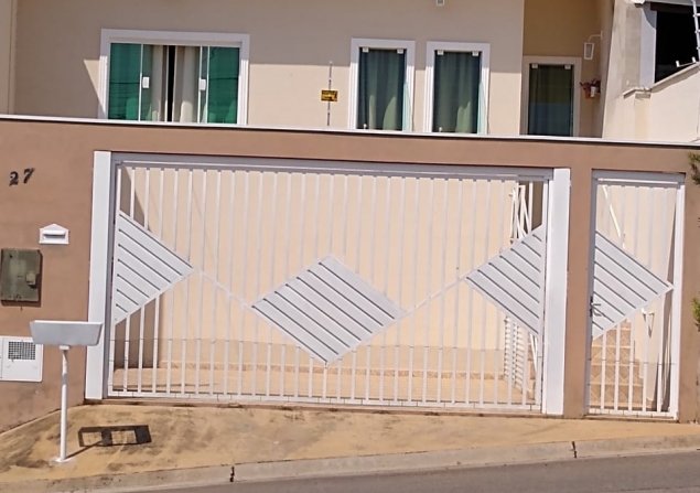 imóvel com 81m²
