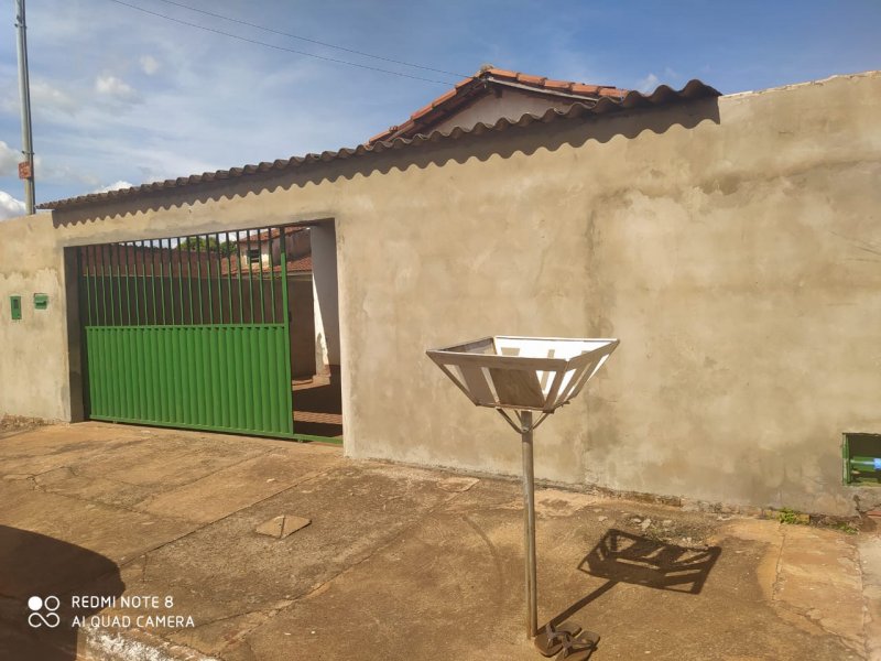 Casa à venda Setor Epaminondas I com 70m² e 3 quartos por R$ 160.000 - 427655083-img-20200724-wa0041.jpg