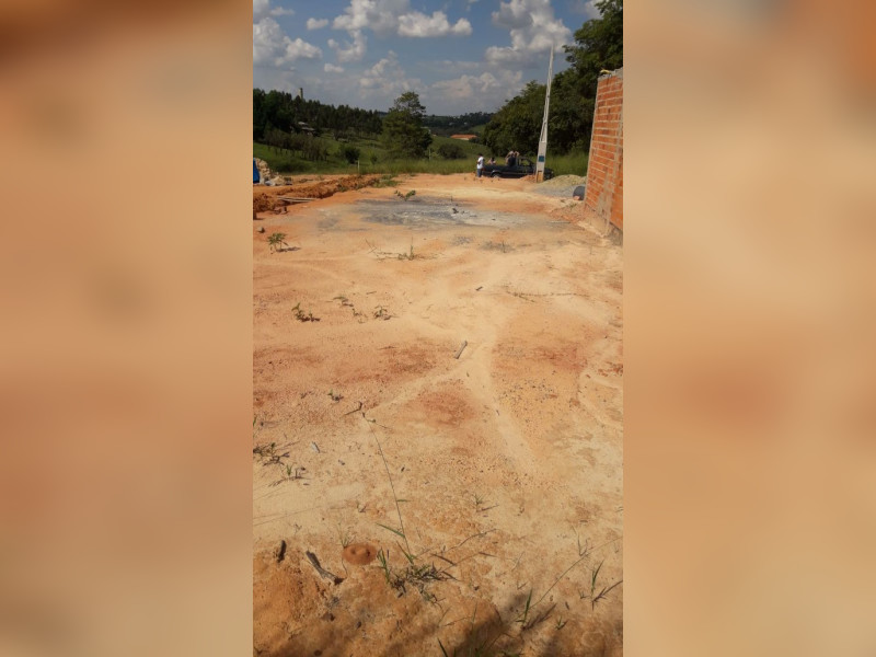 Terreno à venda Jardim Ipanema com 248m² e 1 quarto por R$ 80.000 - 9884775624898802288.JPG