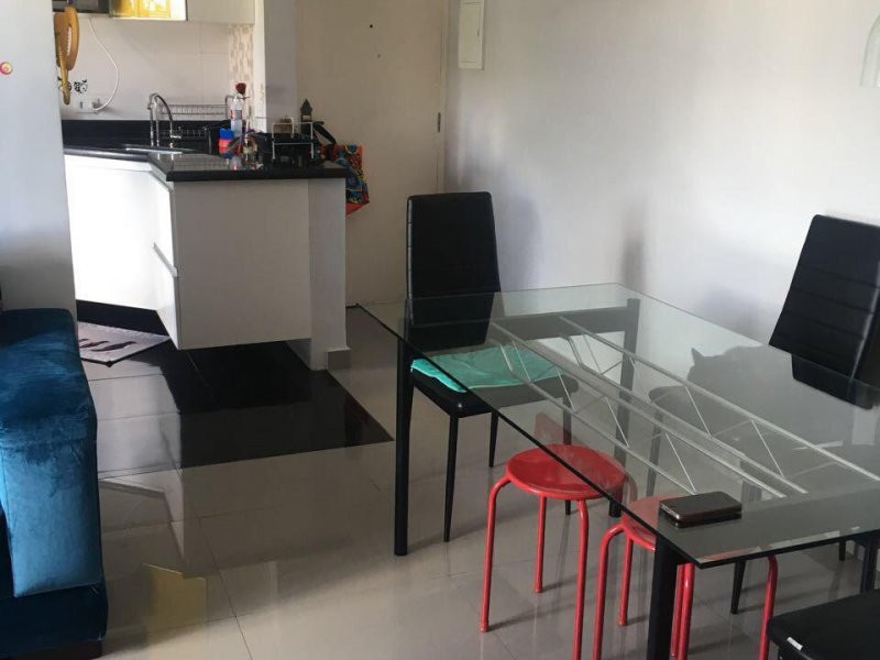 Apartamento à venda Vila Domitila com 54m² e 2 quartos por R$ 210.000 - 1575729141-ptpd5281.JPG