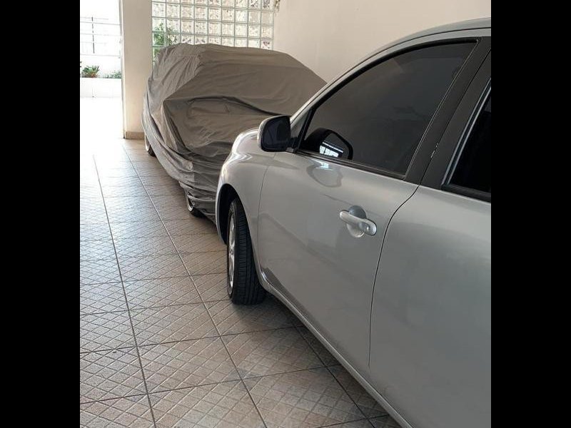 Casa à venda Canindé com 229m² e 5 quartos por R$ 1.300.000 - 2074906989-garagem.jpg