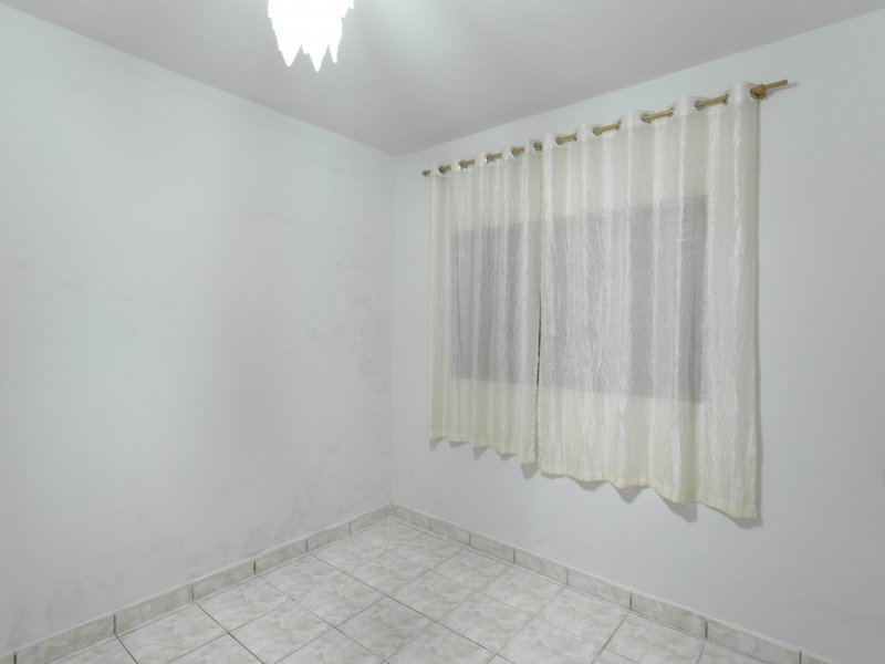 Casa à venda Loteamento Madrid com 112m² e 4 quartos por R$ 350.000 - 1423450414-mg-1622.jpg