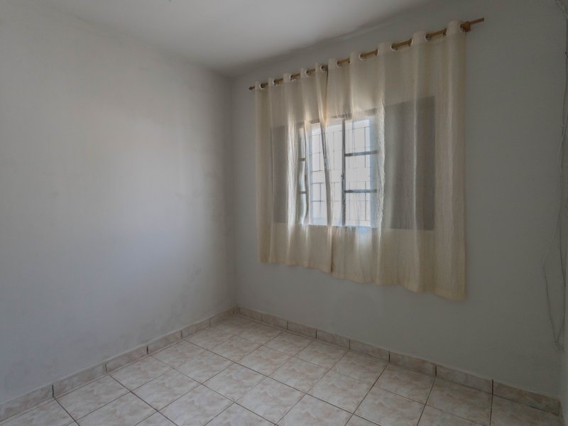 Casa à venda Loteamento Madrid com 112m² e 4 quartos por R$ 350.000 - 2106693780-img-1624.jpg