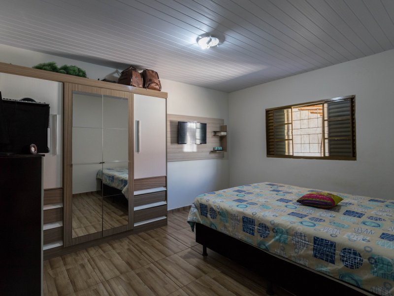 Casa à venda Loteamento Madrid com 112m² e 4 quartos por R$ 350.000 - 288328848-mg-1663.jpg